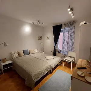 Yes Apartment